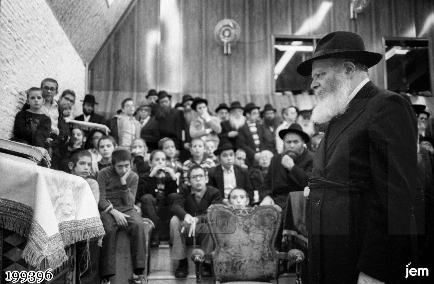 תמונה JEM ID -199396