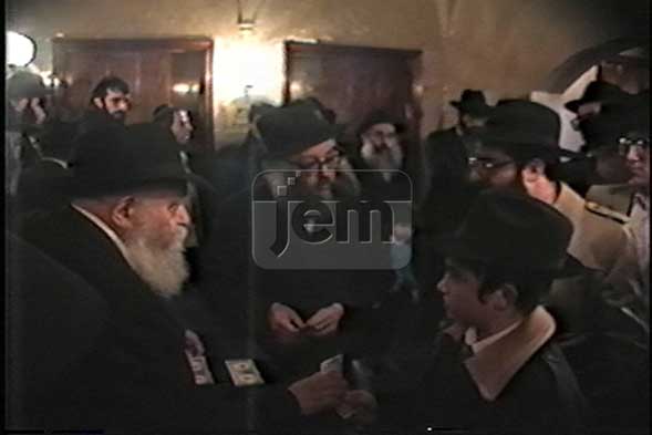 הזמנת וידאו של הרגע שלי - מזהי JEM 2182575