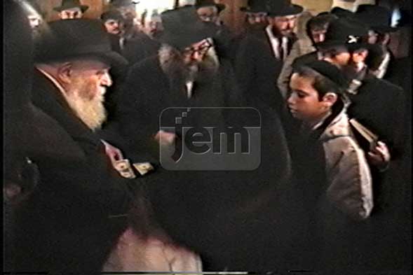הזמנת וידאו של הרגע שלי - מזהי JEM 2182624