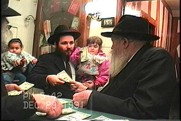 הזמנת וידאו של הרגע שלי - מזהי JEM 2029232