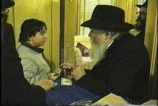 הזמנת וידאו של הרגע שלי - מזהי JEM 2099982