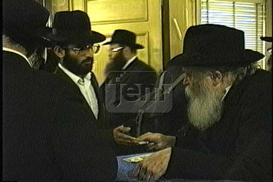 הזמנת וידאו של הרגע שלי - מזהי JEM 2102558