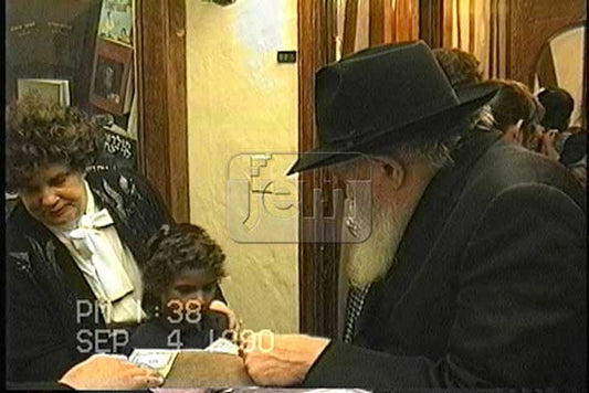 הזמנת סרטון My Moment - מזהי JEM 2241698,2241458,2241993,2241759,2241516,2242059
