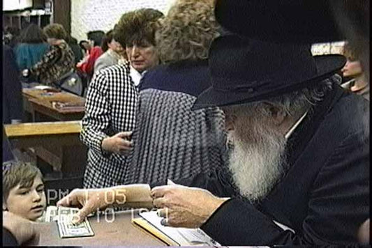 הזמנת סרטון My Moment - מזהי JEM 2339408,2339409,2339410,2339411,2339412,2339413