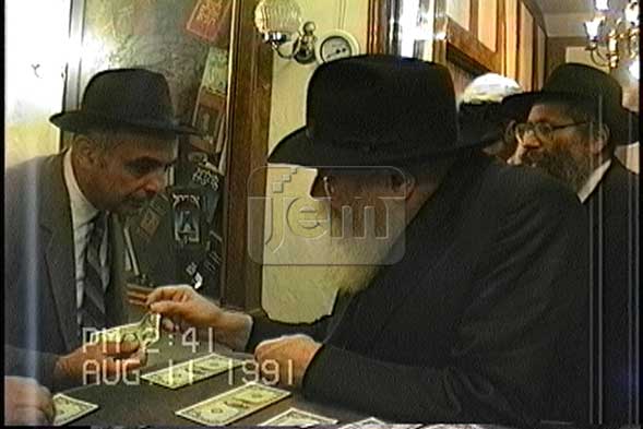 הזמנת סרטון My Moment - מזהי JEM 2250459,2250460,2250461,2250462,2250463,2250464